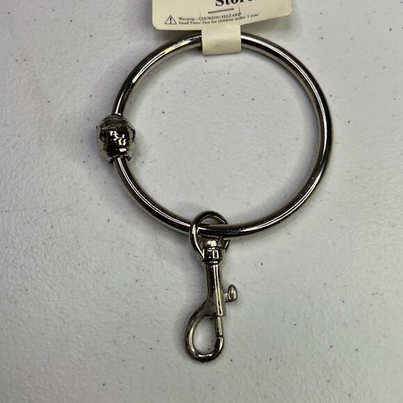 The Disney Store Snap Clasp Trigger Belt Clip On 3" Silver Ring Keychain Holder - Picture 4 of 5